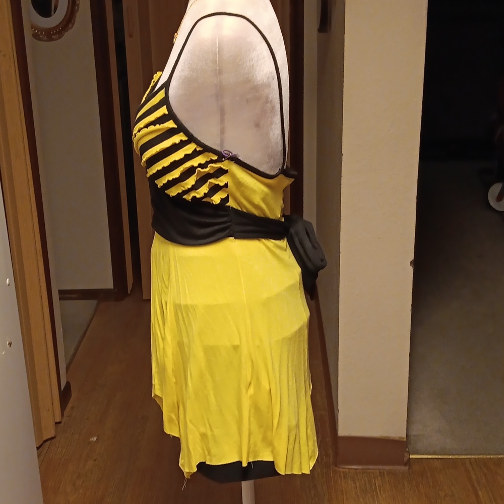 1955 VINTAGE YELLOW AND BLACK AMSTYCAL TOP - Picture 4 of 5